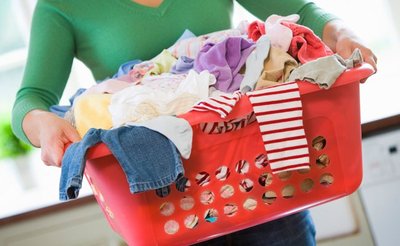 Dicas de Como Lavar Roupa de Forma Sustentável