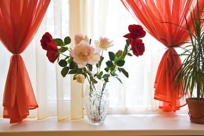Decoração com Flores Artificiais – Uma Alternativa Econômica