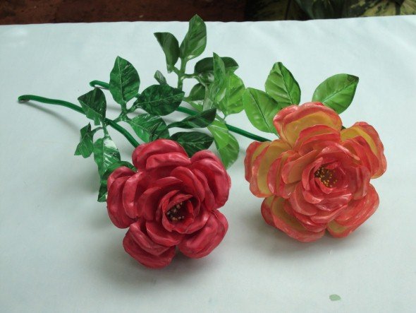 Aprenda a criar flores artificiais em casa com a Giuliana Flores