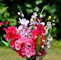 Como Montar Arranjos de Flores Artificiais