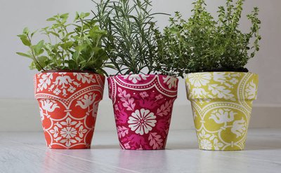 Faça Vasos Encapados com Tecidos Para suas Flores