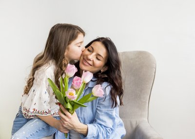 Presente para Mãe no Dia da Família — Qual a Importância de Presenteá-la em Datas Especiais?