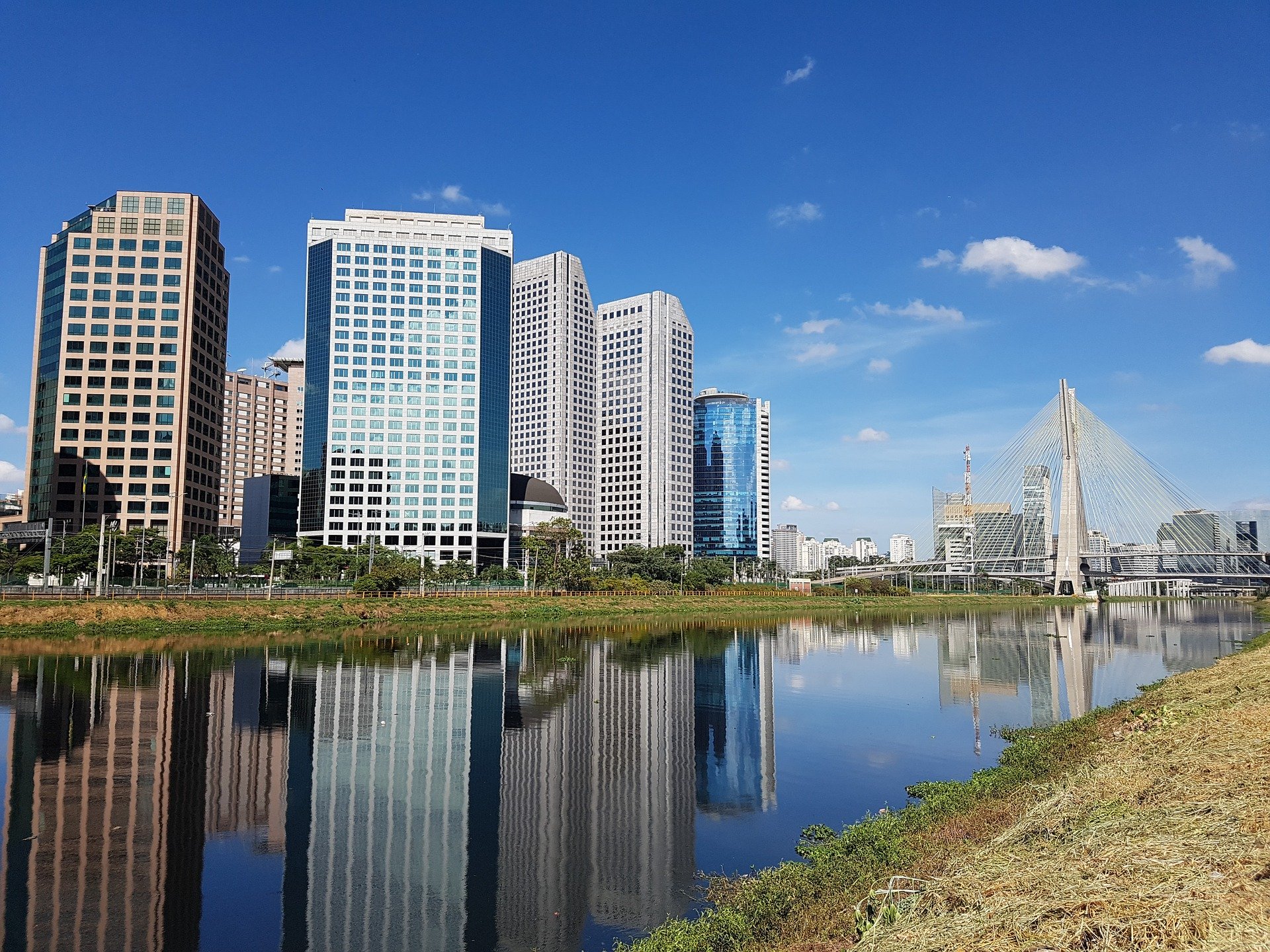 3 Lugares Para Passar o Aniversário de São Paulo com Amigos ou seu Amor!