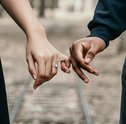 Dia da Saudade: Como demonstrar seu amor à distância