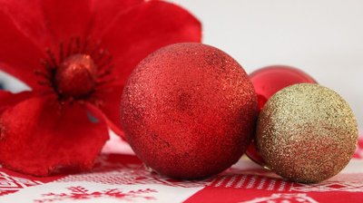 Natal 2022: faça uma linda decoração com arranjo de flores