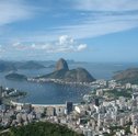 Qual foi a primeira cidade que a Giuliana Flores vendeu produtos fora de São Paulo?